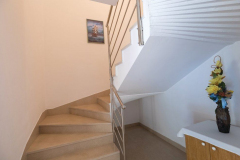 cdr297_indoor_01